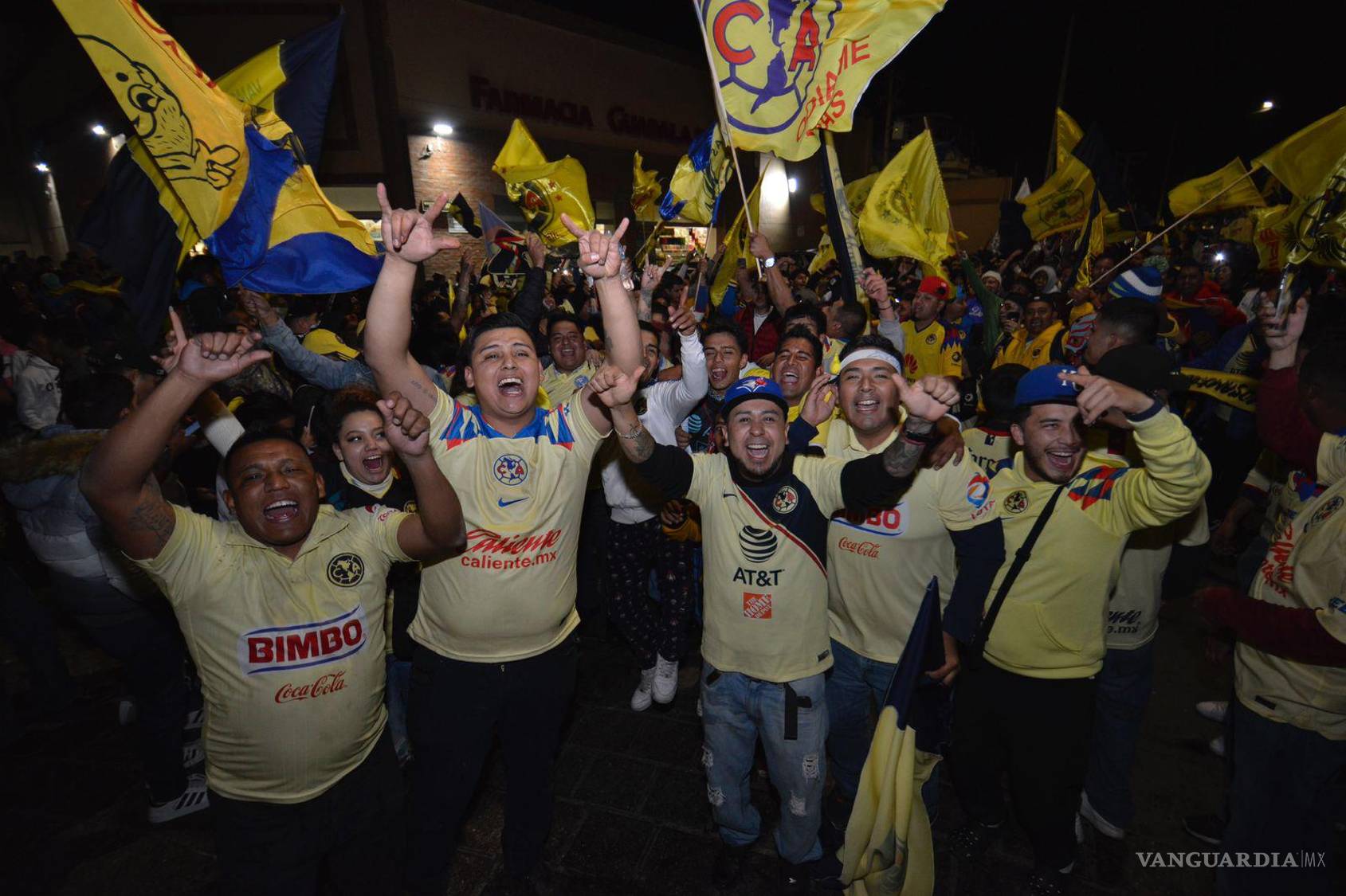 $!La celebración pintaba para extenderse, no solamente esta noche, sino, los días que están por venir.