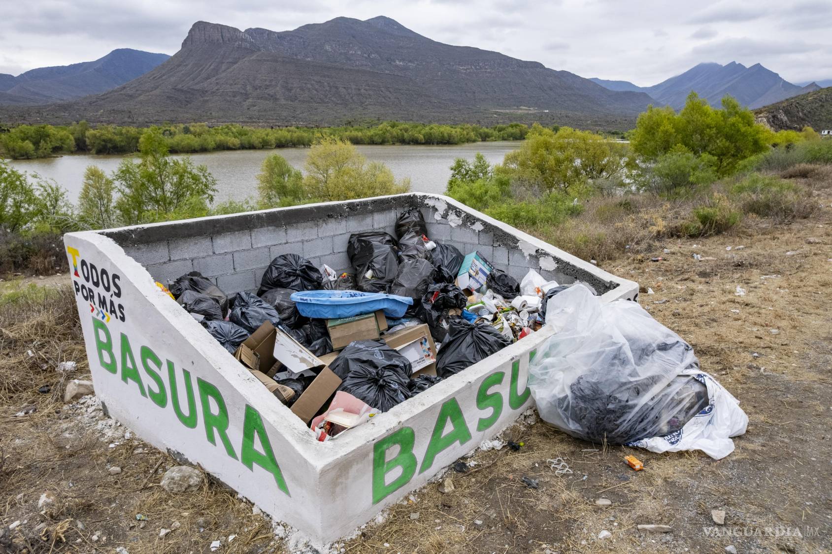 $!Integrantes de Amigos de Palo Blanco proponen rehabilitar accesos, construir infraestructura básica y regular actividades para impulsar el uso responsable del embalse.