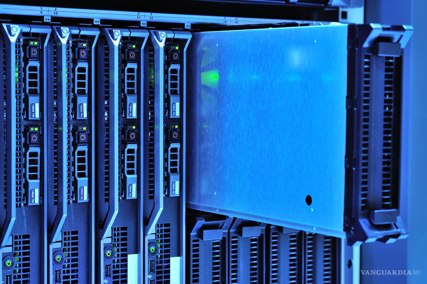 $!Miles de bots conectados simularon la estructura operativa de una empresa biotecnológica.