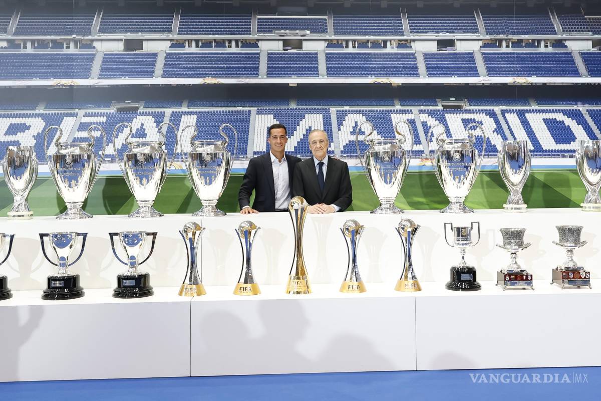 Lucas Vázquez se despide del Real Madrid con un emotivo homenaje en Valdebebas