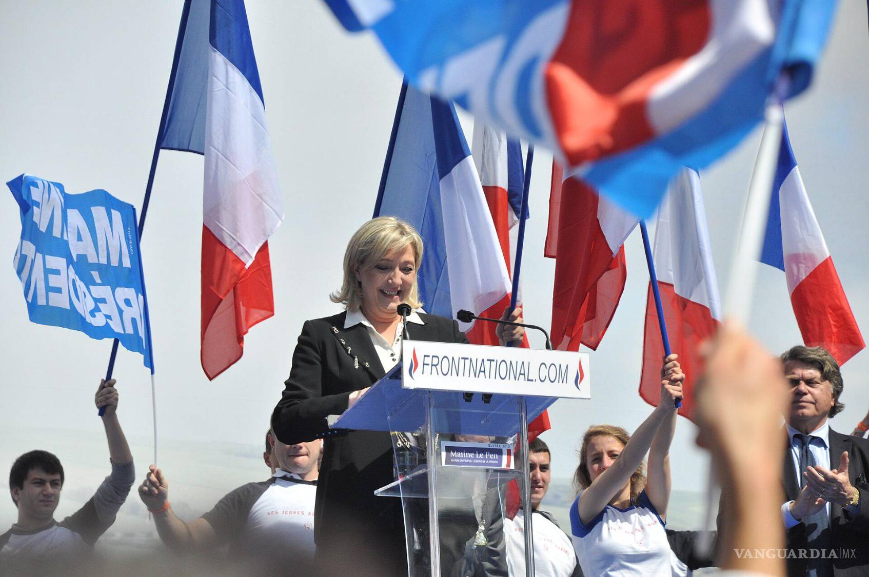 $!Marine Le Pen encabeza el avance de la derecha nacionalista francesa en medio del desgaste de los partidos centristas.