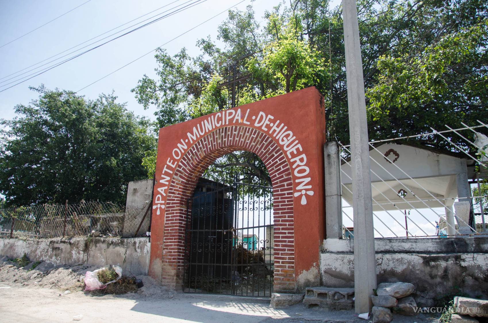 $!De fosa en fosa, de anfiteatro en anfiteatro, las fiscalías se desentienden de sus cadáveres