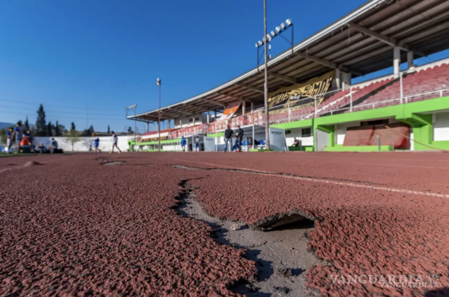 $!Pista de trtán en 2021, en el Estadio Olímpico de Saltillo.