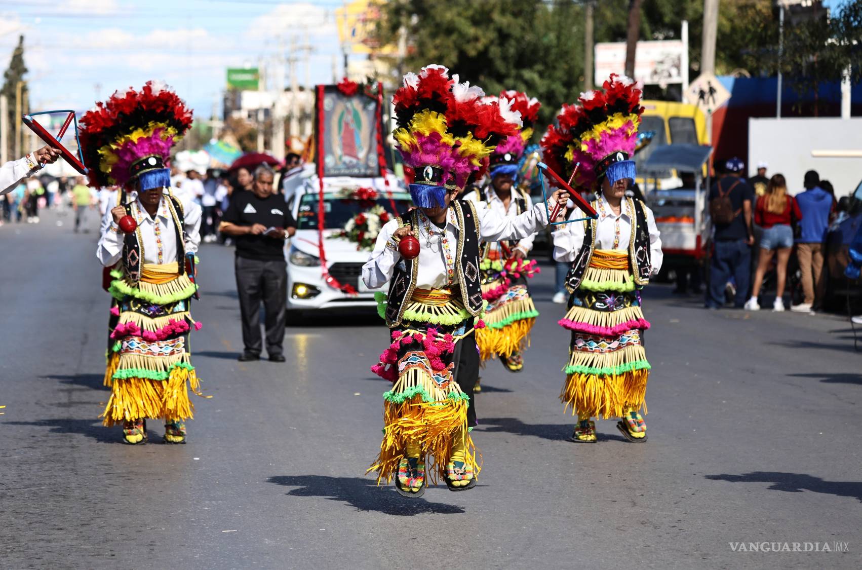$!La peregrinación reúne a choferes de distintas compañías y gremios, no solo de una sola empresa.