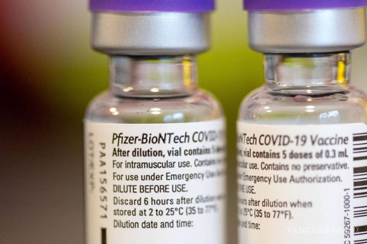 Vacuna COVID-19 de Pfizer pierde efectividad y quizá necesites tercera dosis