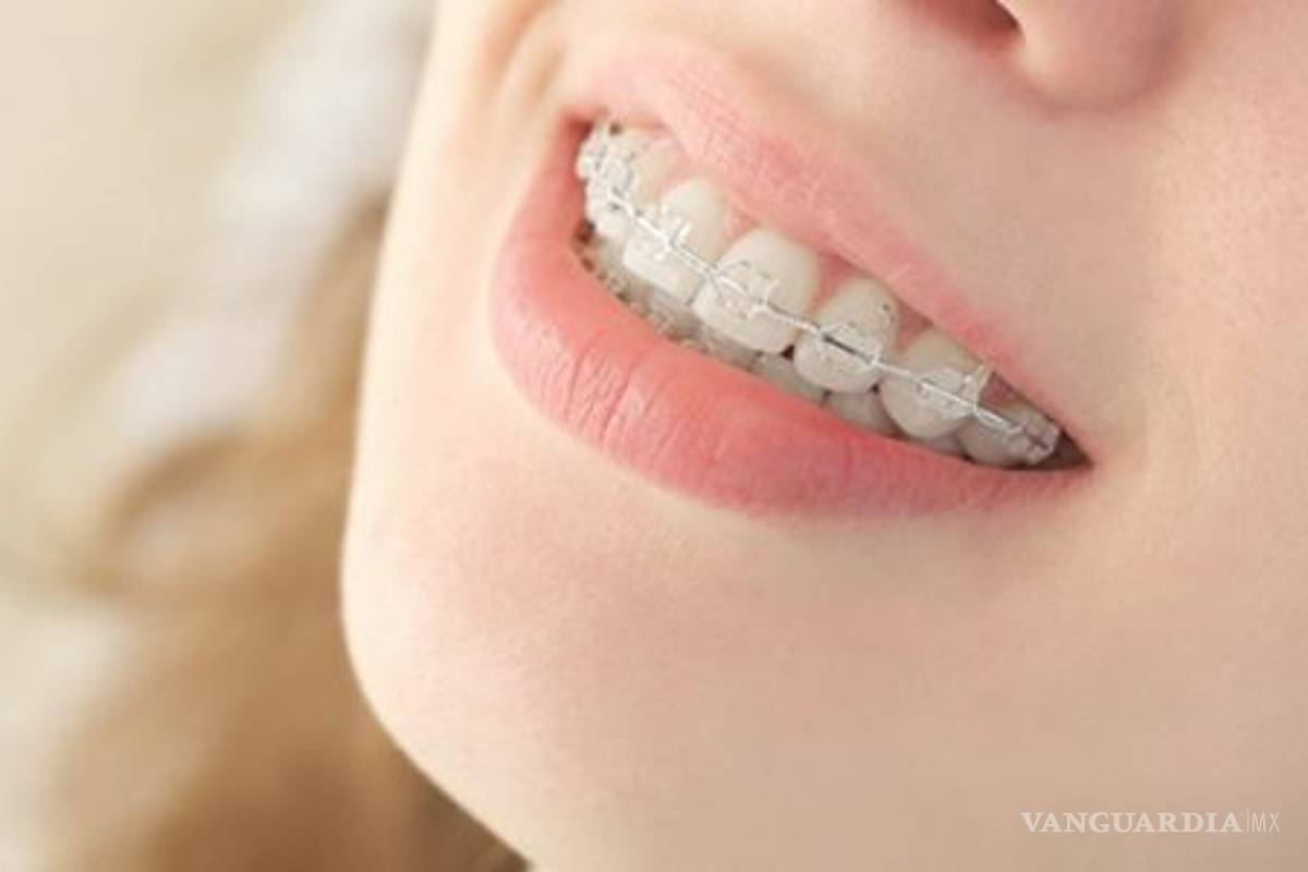 Mujer arrancó trozo de lengua a un hombre, le quería dar un beso 'francés'