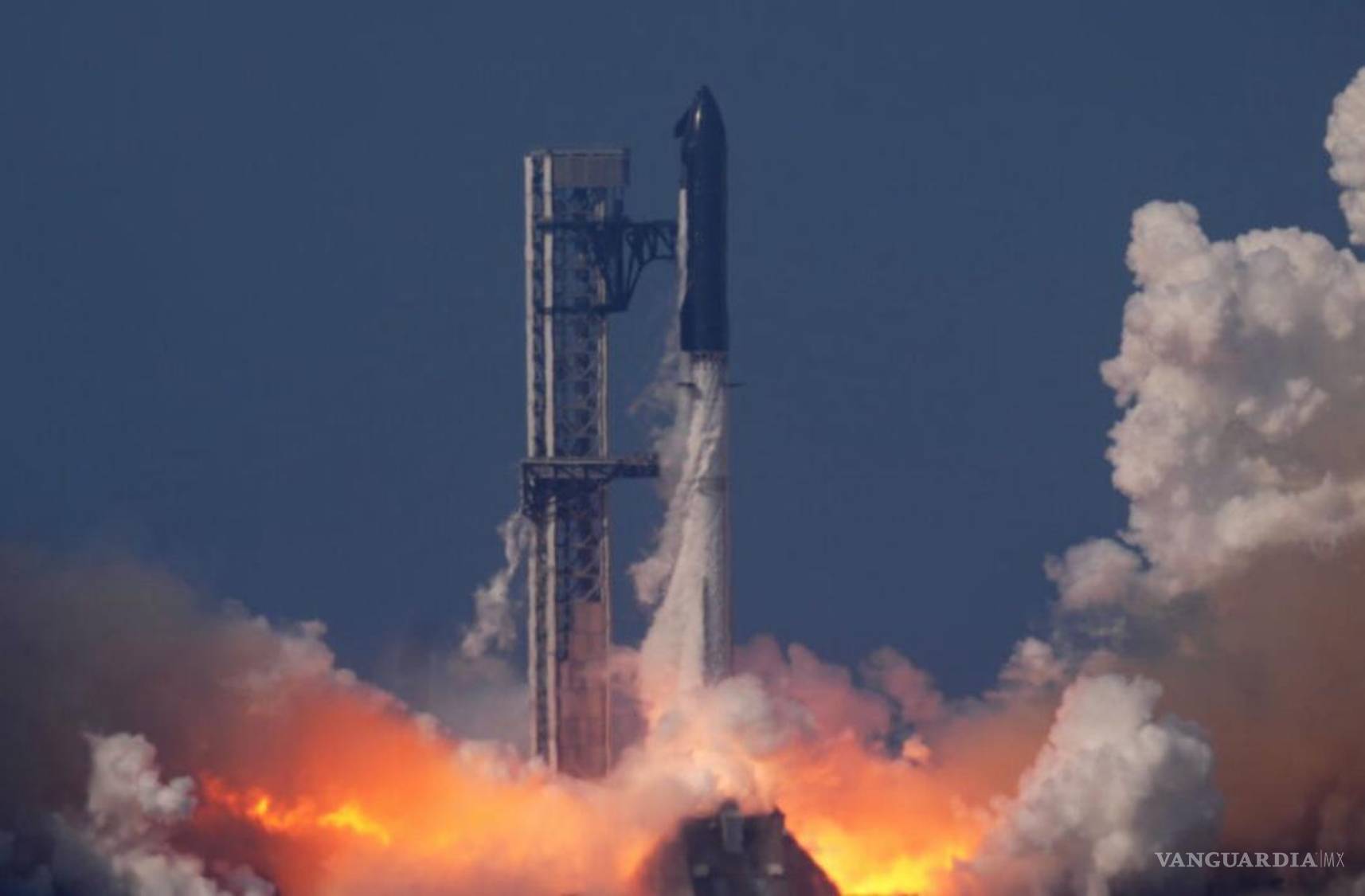 $!Al cierre de 2025, Musk contaba con una fortuna de 342,000 millones de dólares.