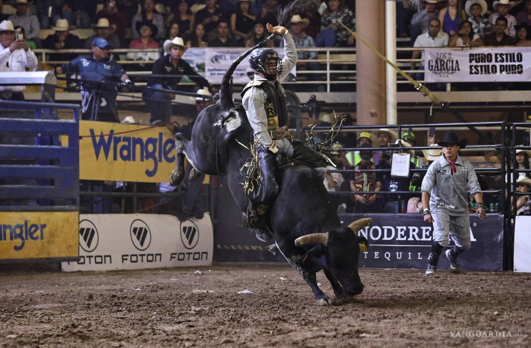 $!Rodeo Cuernos Chuecos, en el lienzo Charro Enrique Gonzalez, el pasado sábado 30.