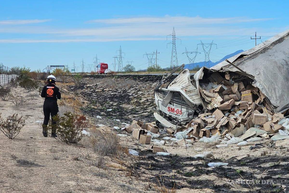 Fallece familia coahuilense en choque contra camión, en Mina, Nuevo León