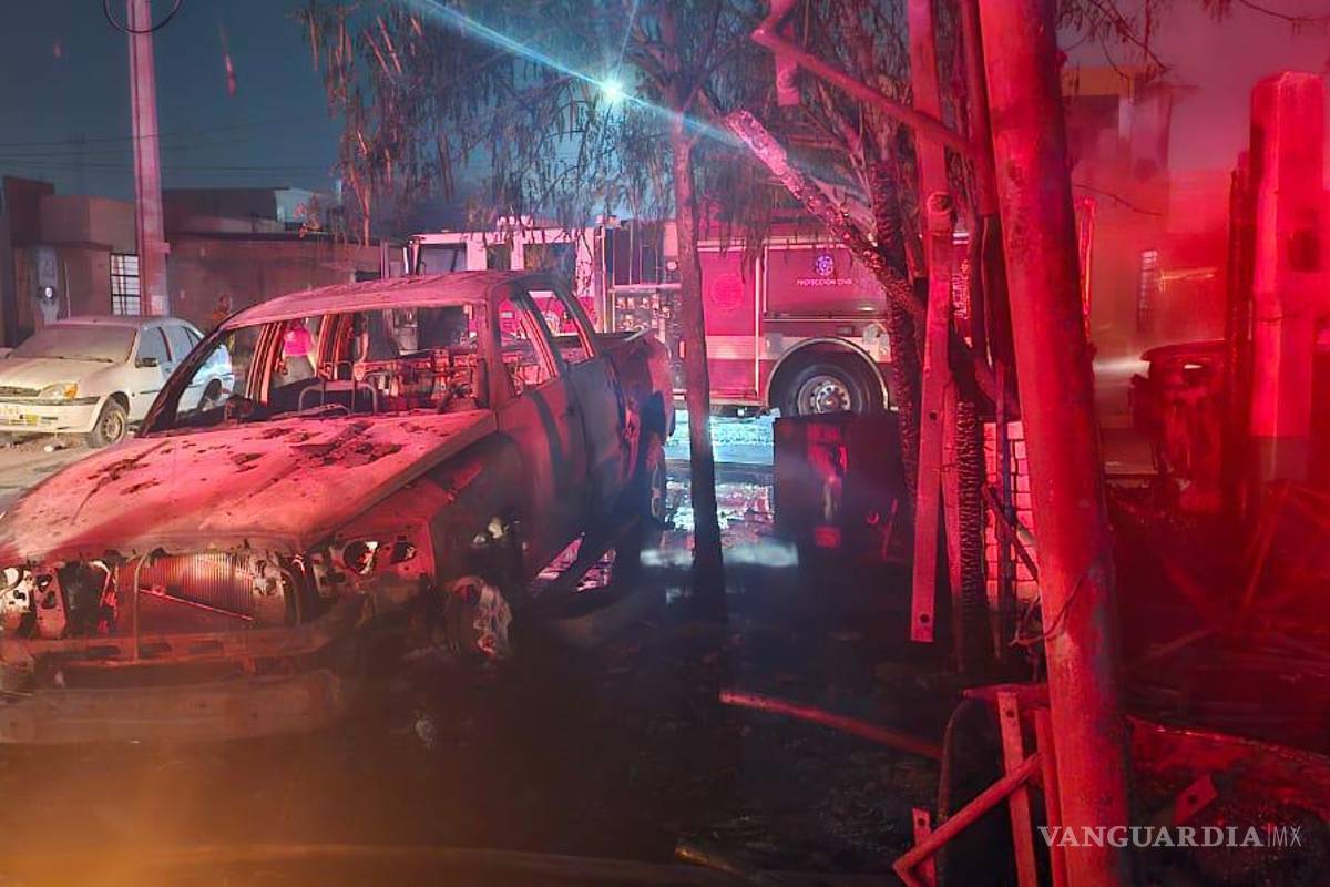Incendio deja un calcinado y un herido en Pesquería, Nuevo León