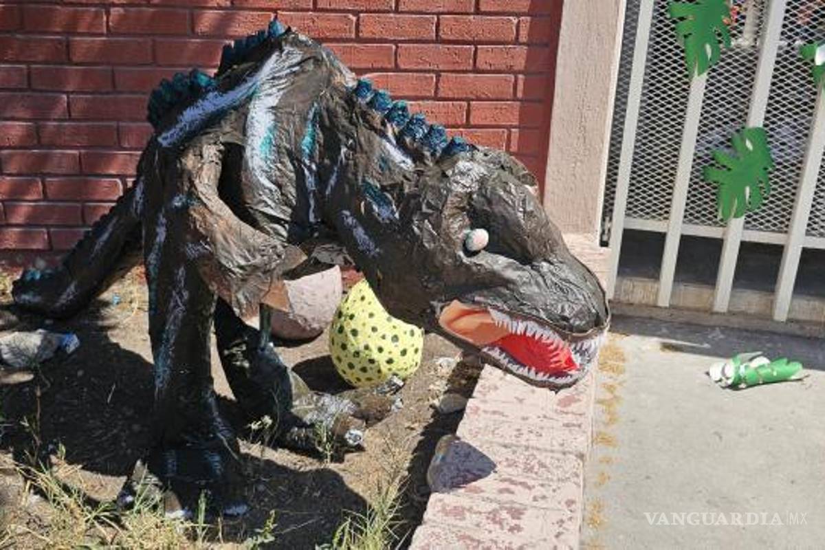 $!Figuras de dinosaurios acompañaron a los pequeños en cada rincón del festejo.