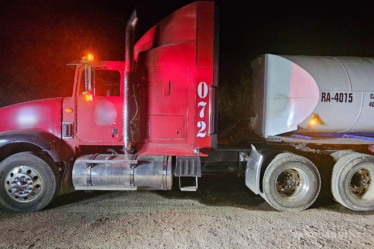 Decomisa FGR en Nuevo León 12 kilos de droga y más de 106 litros de hidrocarburo, solo en octubre 2025