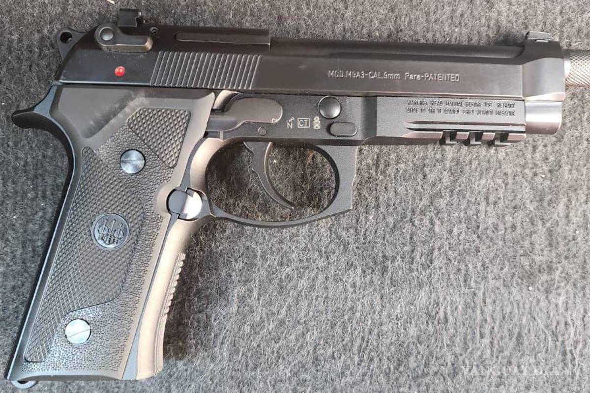 FGR detiene a dos personas con armas de fuego en Galeana, Nuevo León