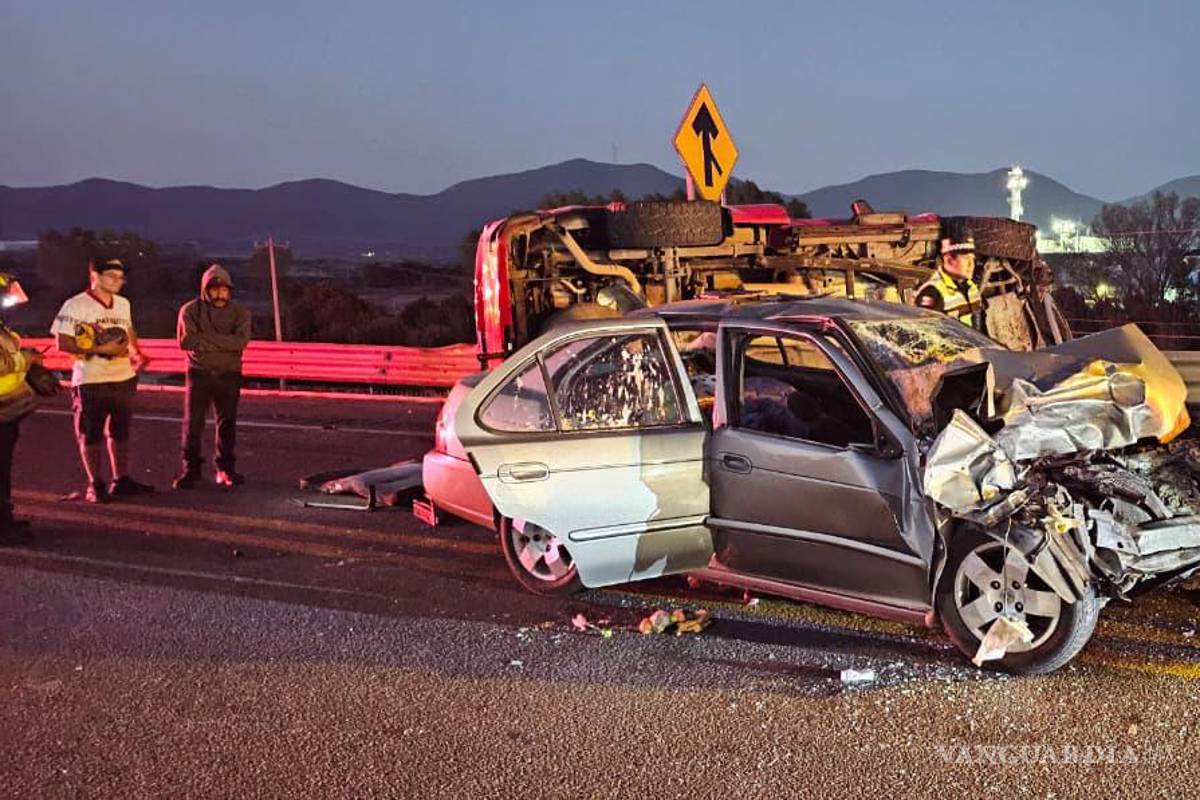 Choque frontal deja dos heridos en la carretera Saltillo-Monclova