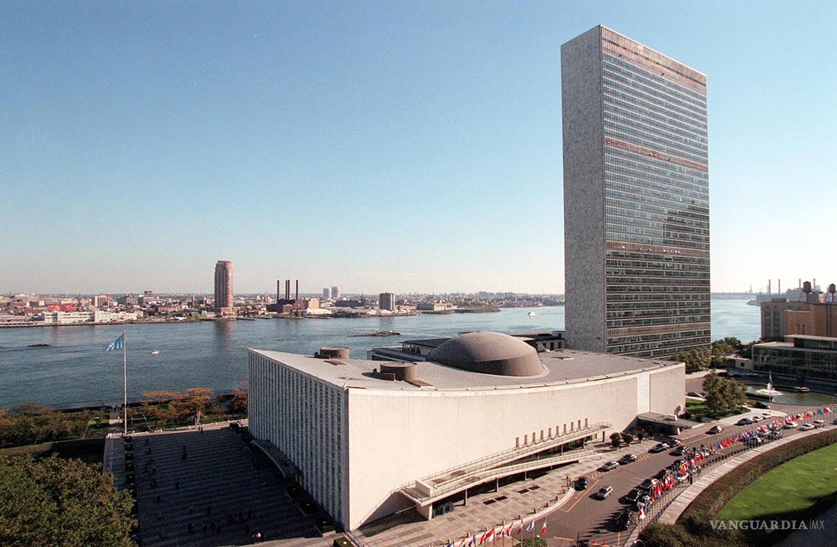 $!La ONU advirtió que se quedaría sin dinero en julio y tendría que cerrar su sede de Nueva York si los países, en particular EU, no pagaban las cuotas anuales.