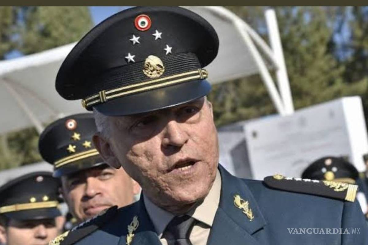 ¿Quién es Salvador Cienfuegos, el exsecretario de la Defensa Nacional ahora detenido en EU?