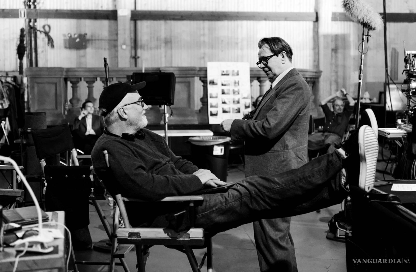 $!‘Solo puedo decir que si me dan otro Oscar, no lo voy a rechazar’: Gary Oldman