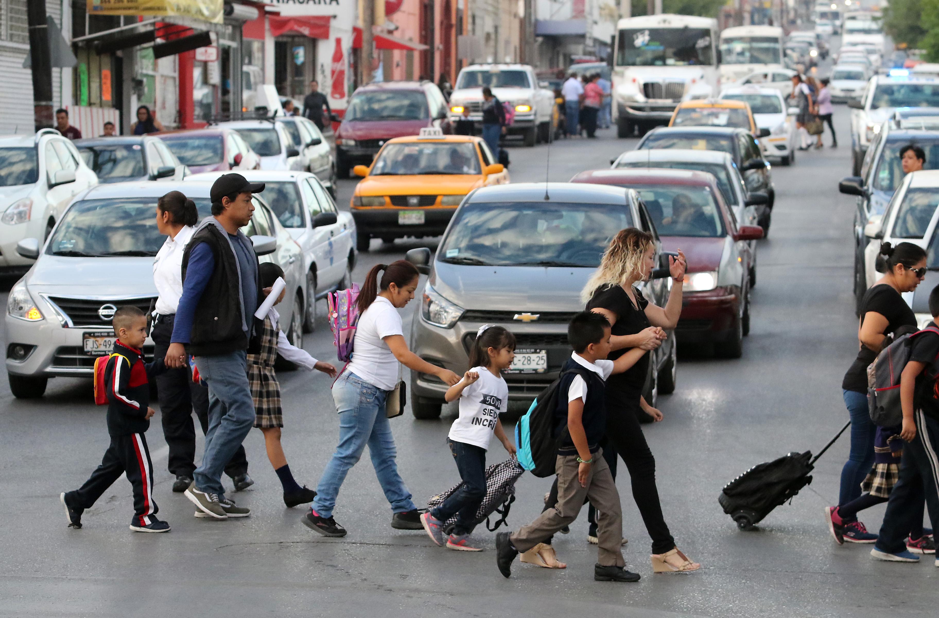 Más de un millón de estudiantes regresan a clases este lunes, en Coahuila; tome precauciones de movilidad
