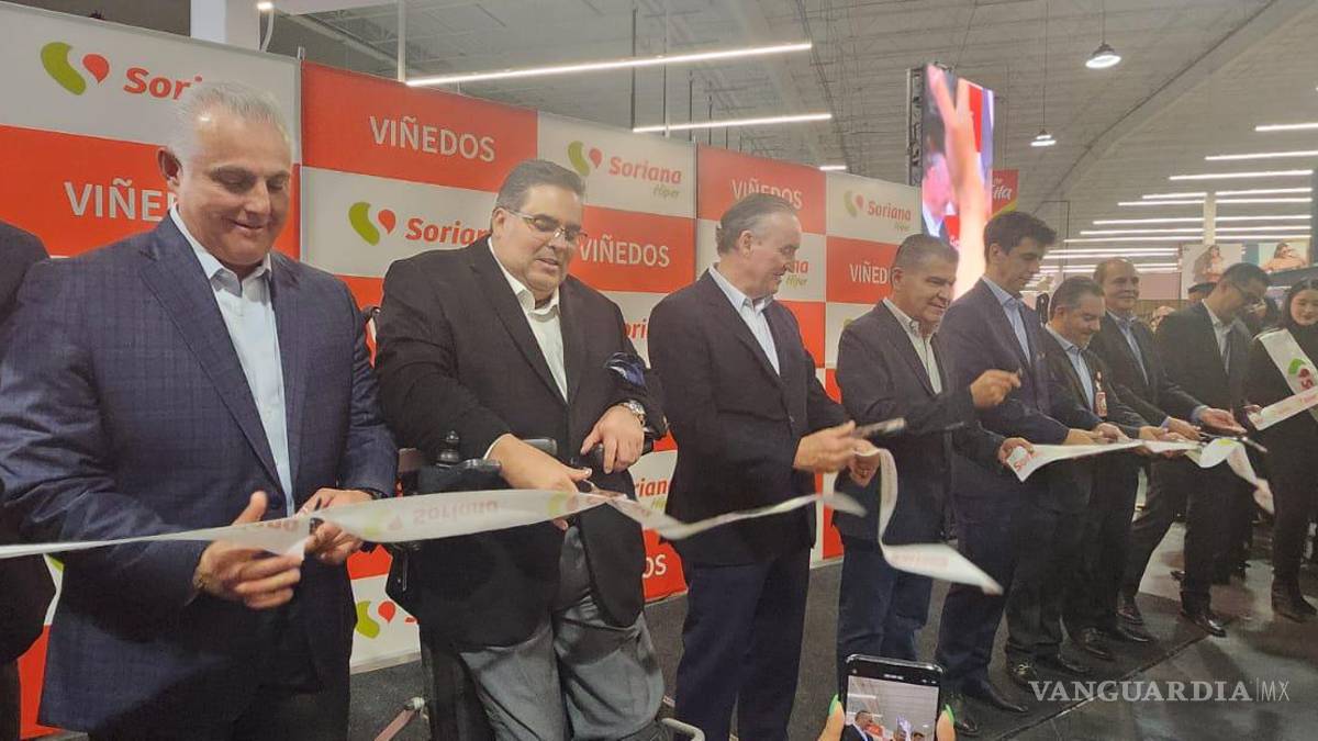 Inauguran Gobernador y Alcalde de Torreón, Soriana Híper Viñedos