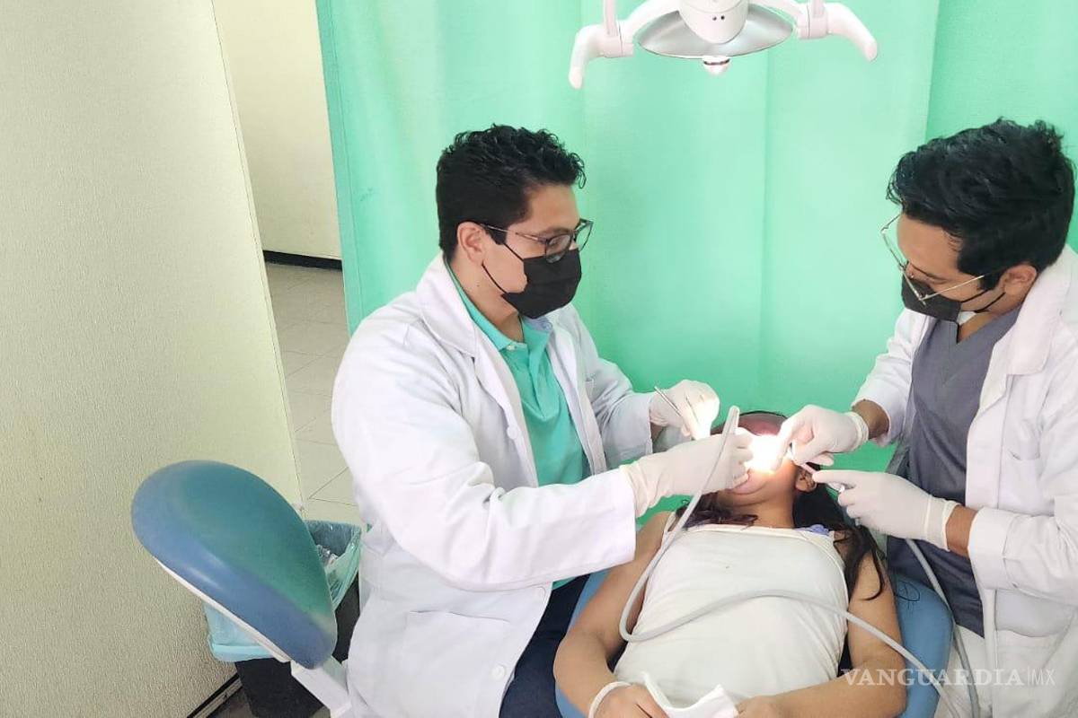 $!El término dentista es de uso común y popular, y se emplea para referirse al especialista que realiza tratamientos dentales cotidianos.