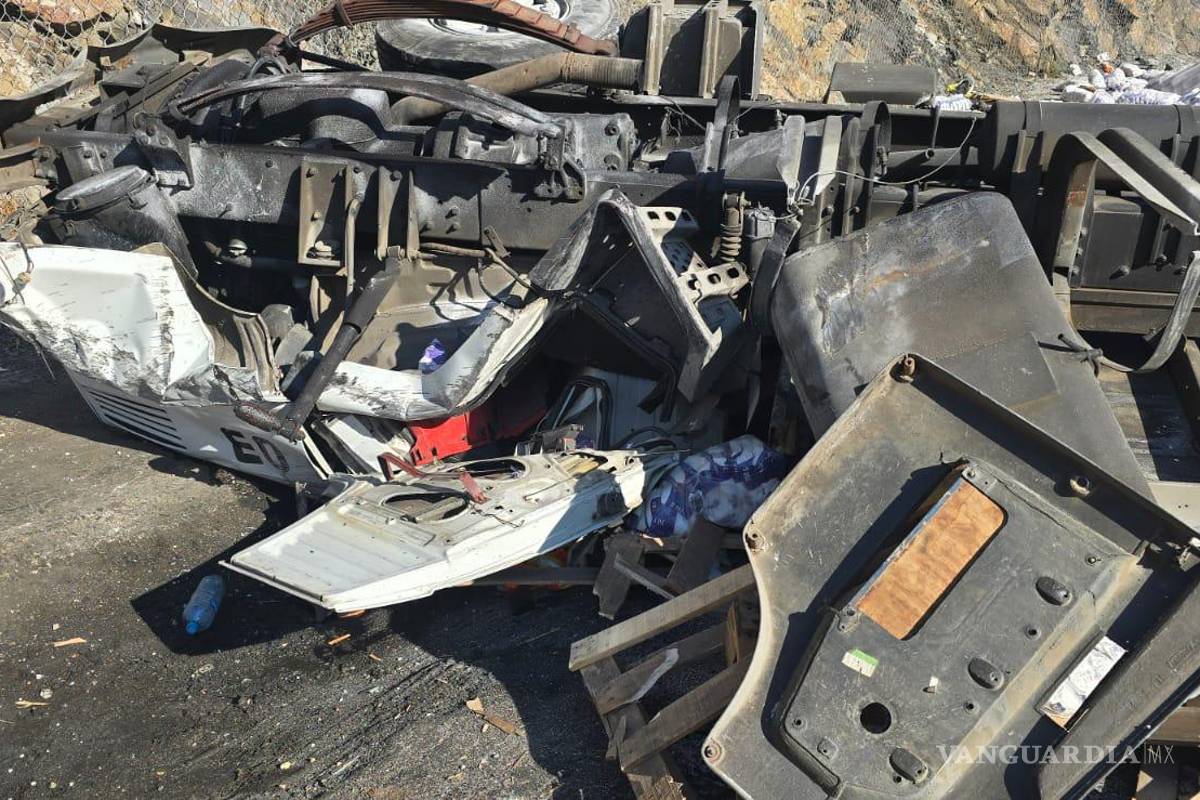 Tragedia en la carretera 57: Trailero pierde la vida en aparatoso accidente