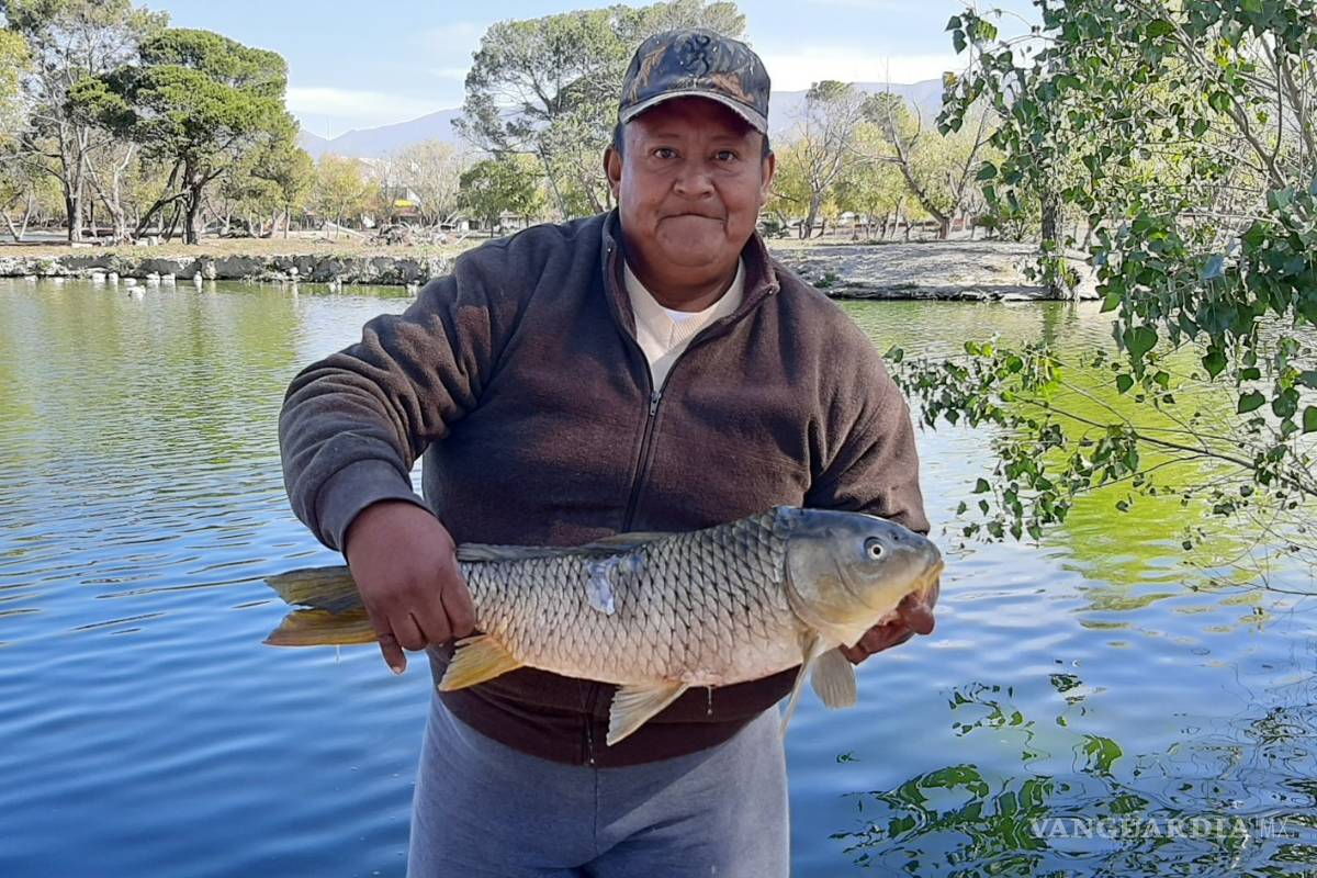 Con caña y carrete, todos a la Deportiva