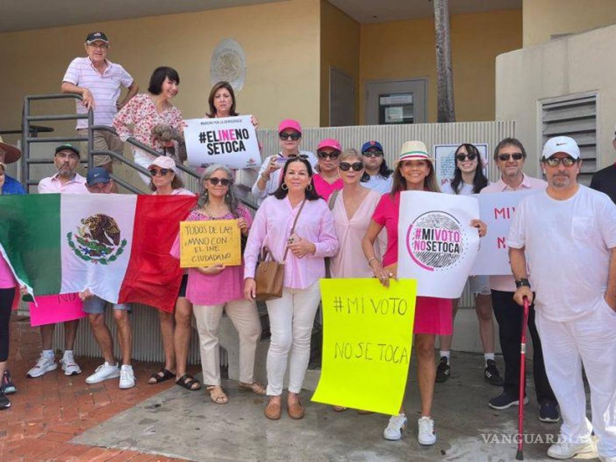 $!En EU también protestaron contra el plan B de AMLO