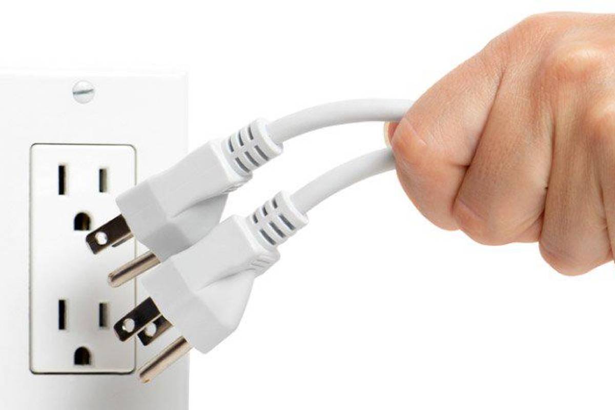 ¿Los dejas conectados?... estos son los aparatos que debes desconectar para ahorrar luz, según la CFE