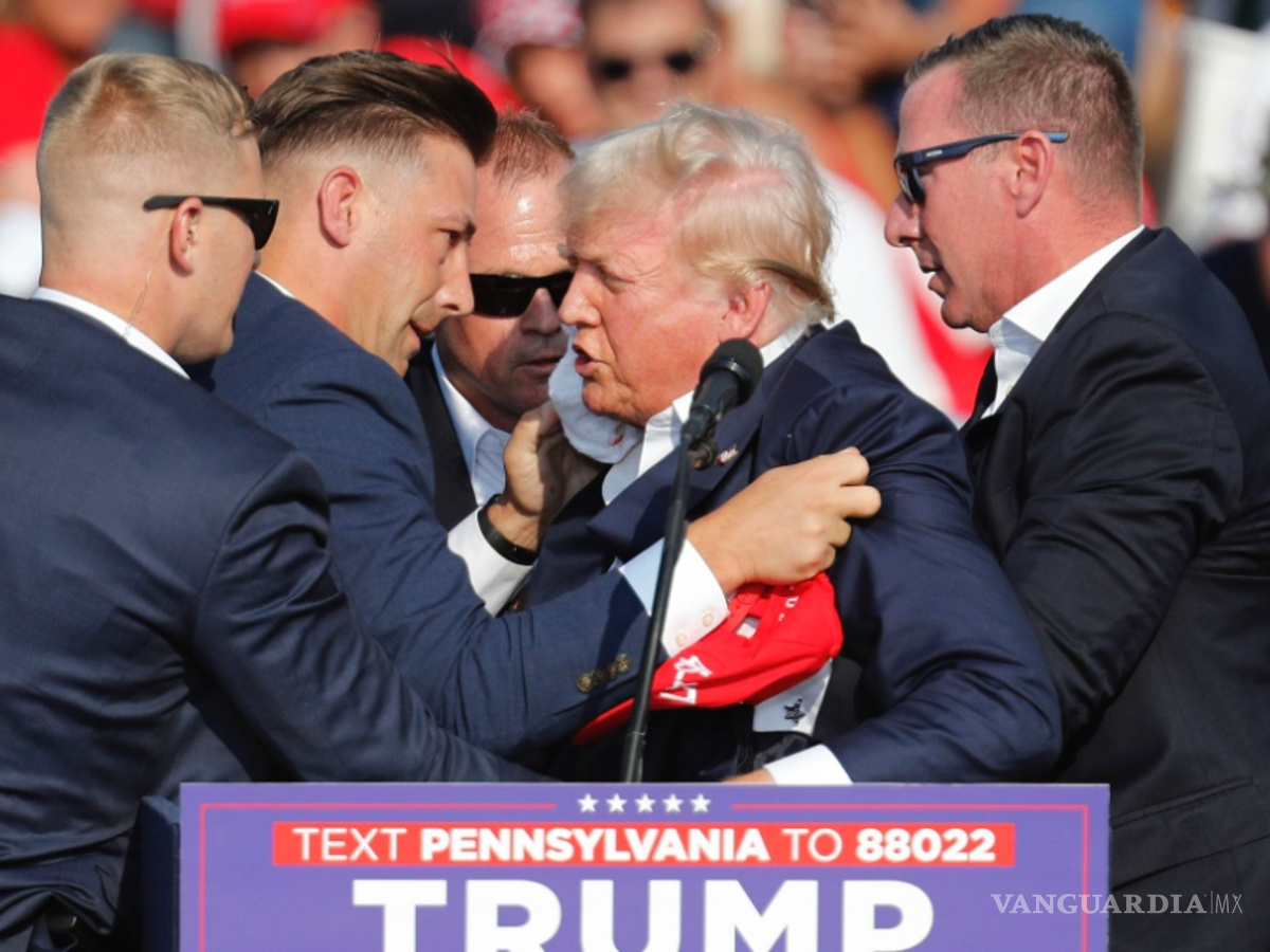 $!Elementos de seguridad resguardan a expresidente Donald Trump.