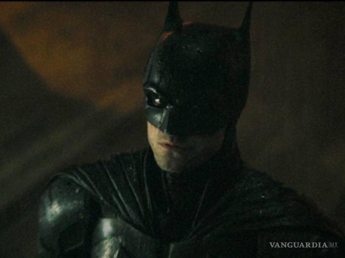 $!Esta imagen proporcionada por Warner Bros. Pictures muestra a Robert Pattinson en “The Batman”.