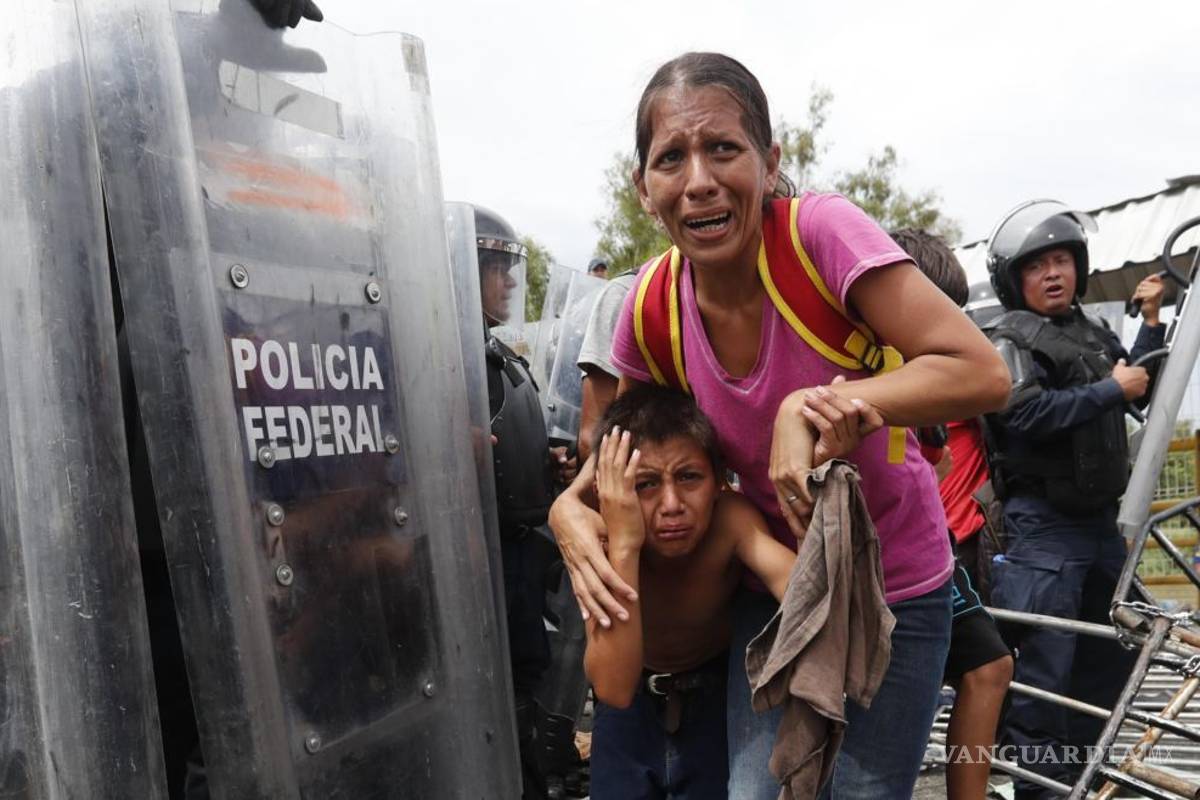 Falsa, publicación que señala a migrantes como distractor mientras el IMSS recorta servicios