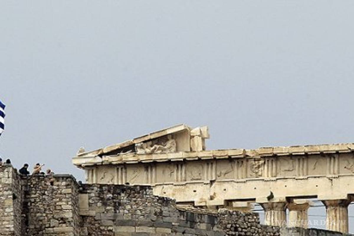 Continúa la crisis económica en Grecia; ‘la gente no ve la luz al final del túnel’