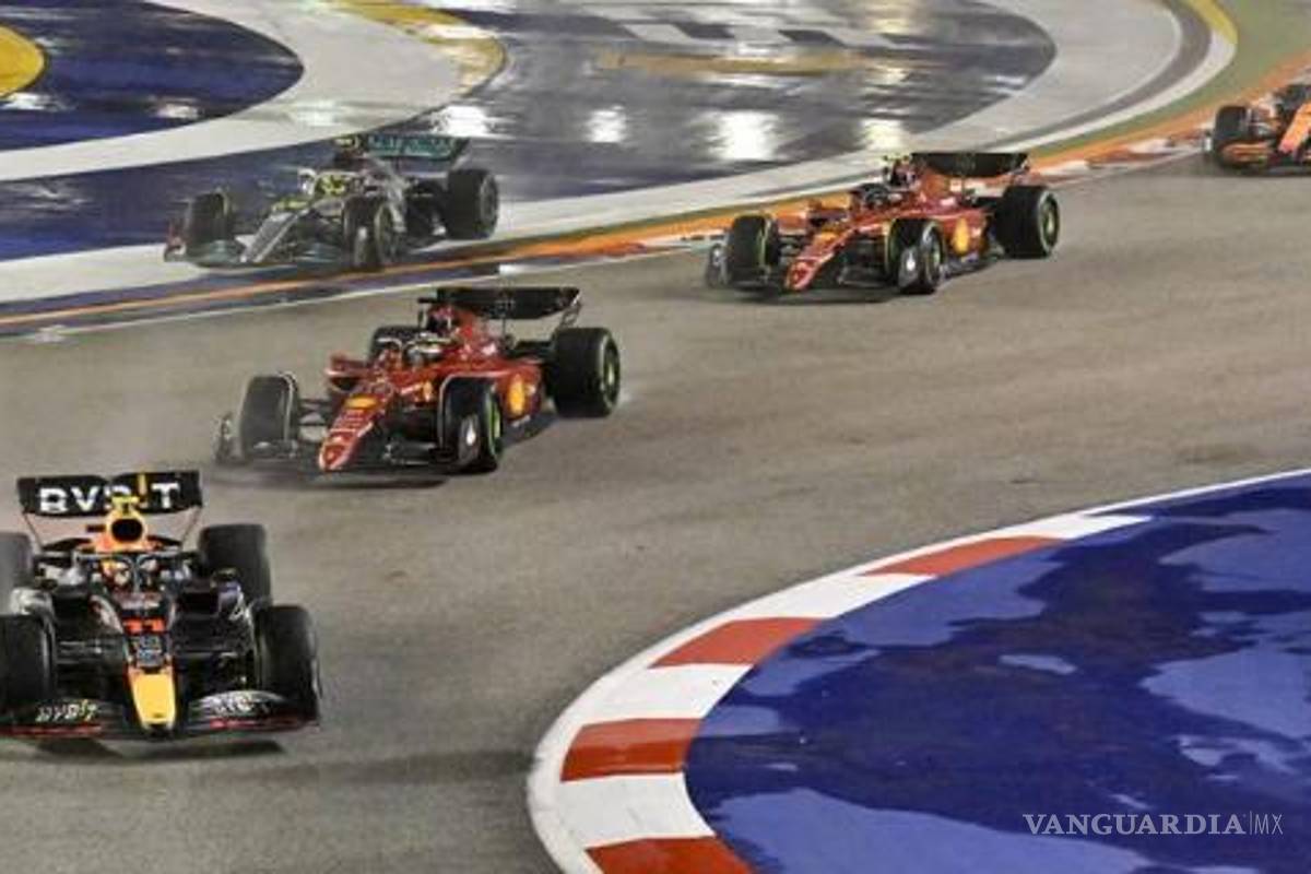 ¡‘Checo’ Pérez gana el Gran Premio de Singapur!