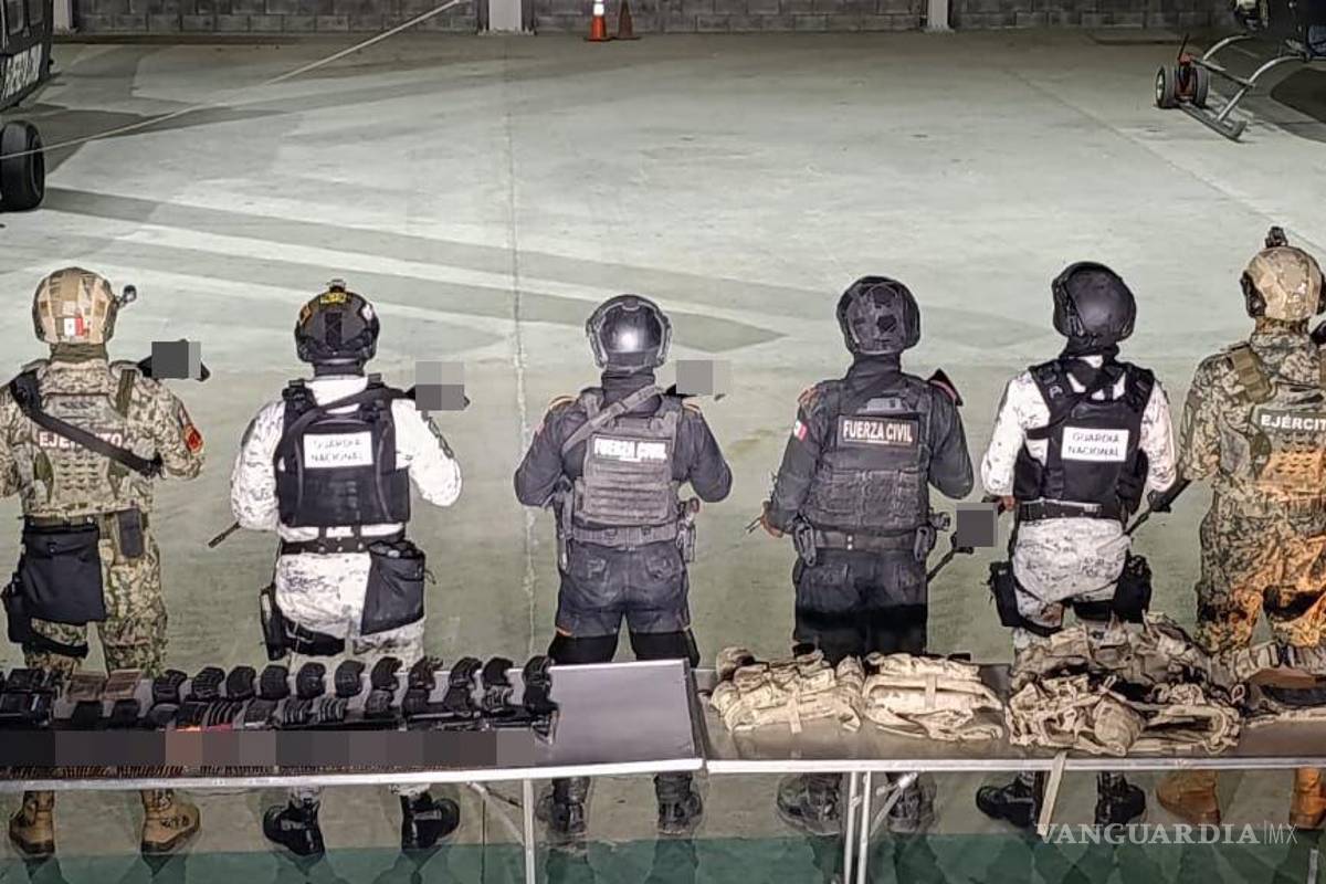 Equipo táctico y un arsenal es asegurado en Bustamante, Nuevo León