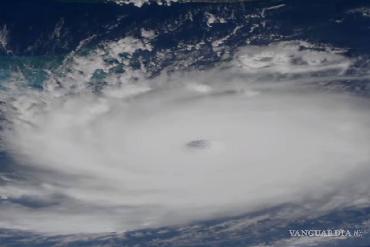 Ante la amenaza del huracán Dorian, cientos de vuelos son cancelados en varios estados de EU