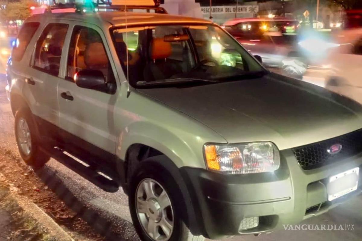 Es detenido cuando paseaba con su familia en camioneta robada, en NL