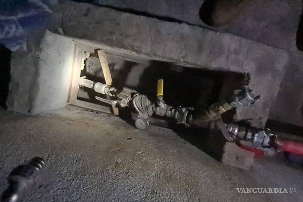 Catean domicilio a unas cuadras de Presidencia de Ramos Arizpe y encuentran toma clandestina de gasolina; vinculan a 5