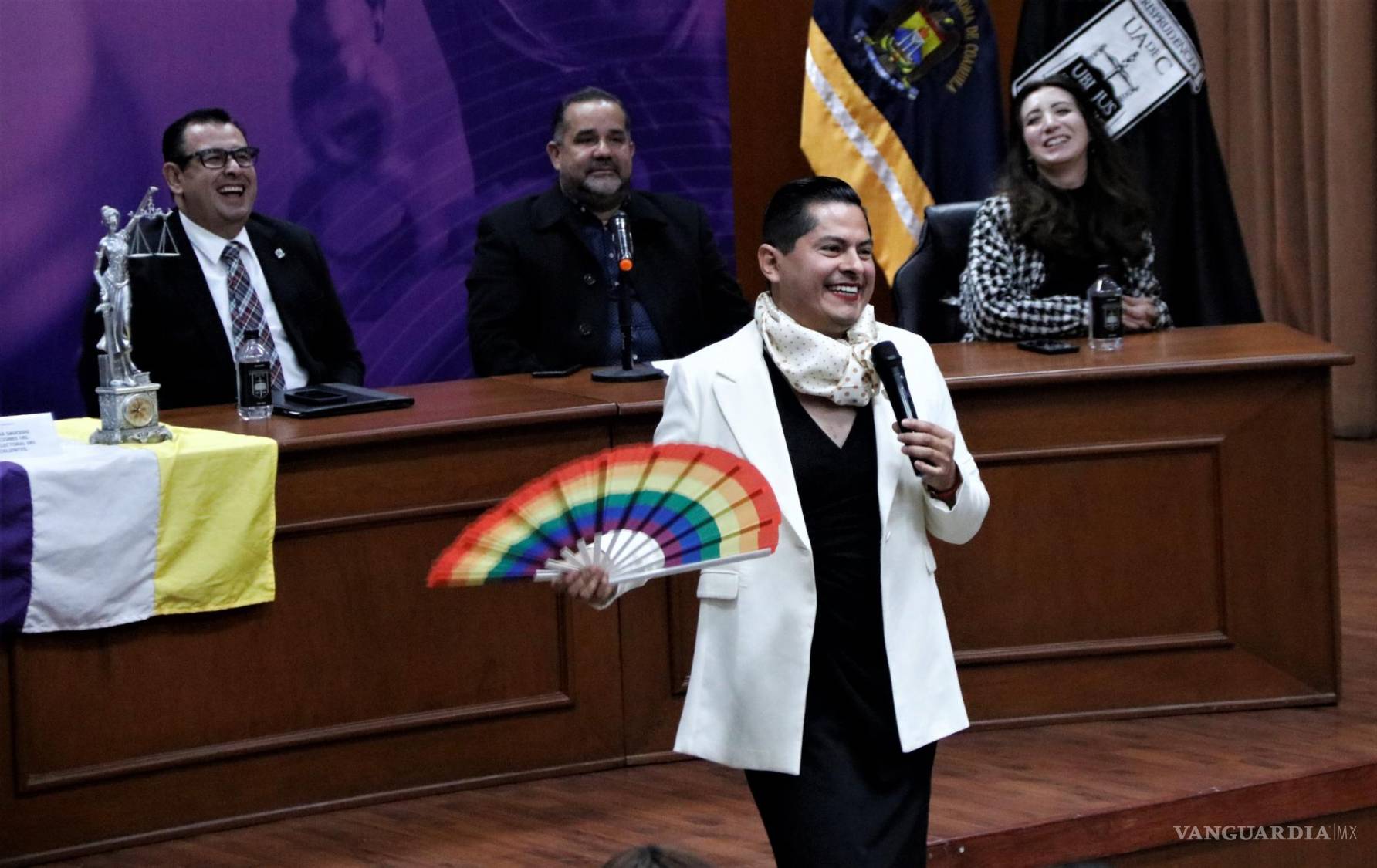 $!Ociel Baena resaltó que la falta de espacio en el servicio público para personas diverso genéricas no es por falta de capacidad, si no de voluntad política.