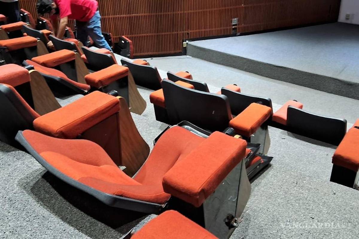 Renueva San Lázaro butacas a sobreprecio; pagan 6 mil 687 pesos por cada una