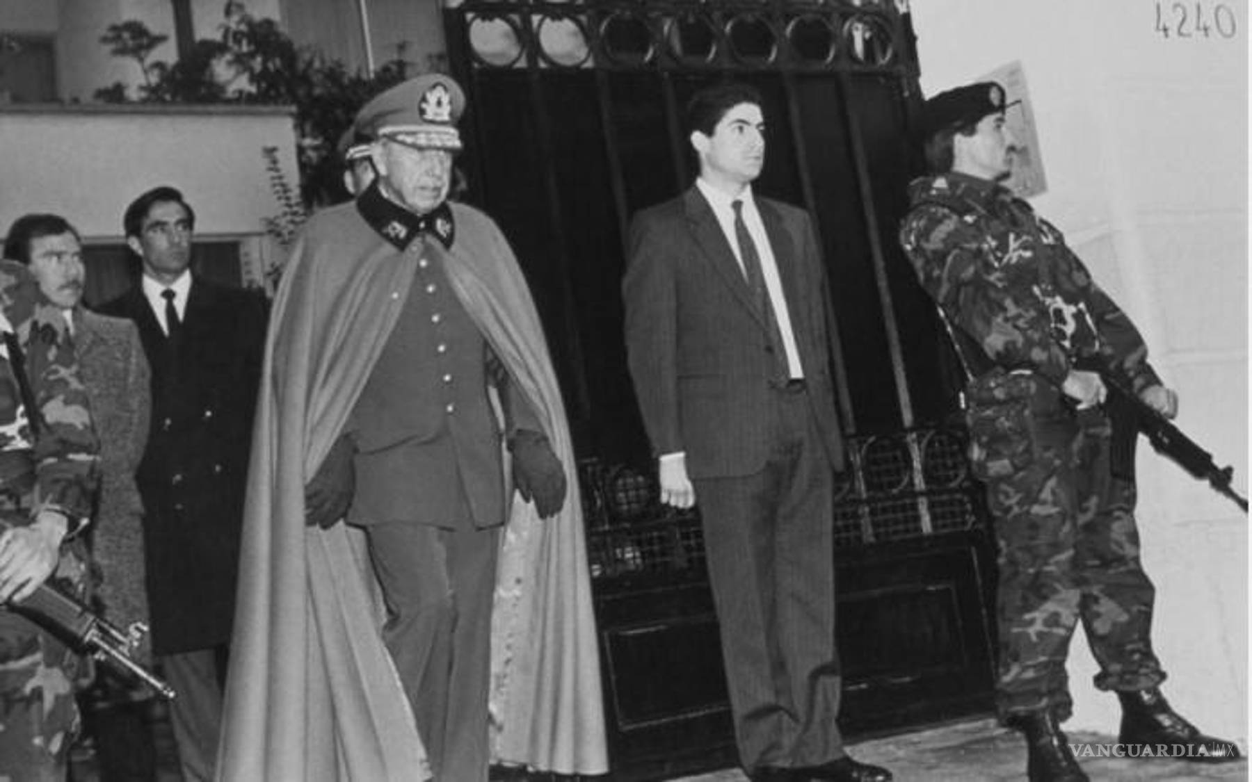 $!Tras el visto bueno de Pinochet, el Ejército llevó a cabo el golpe militar, liderado por Toribio Merino y por Leigh