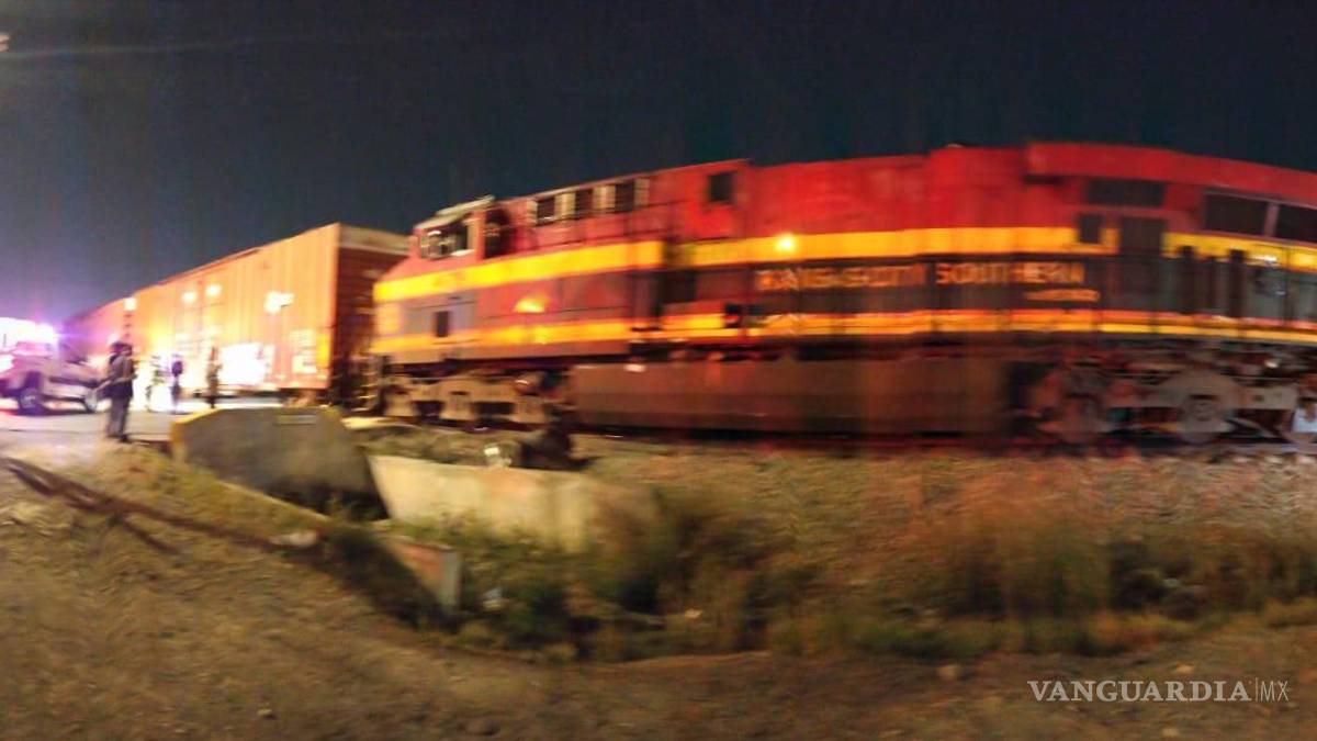 Saltillo: imprudente trailero se le atraviesa al tren