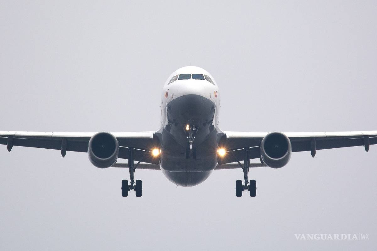 Cómo el COVID-19 orilla a las aerolíneas a replantear sus operaciones en términos ecológicos