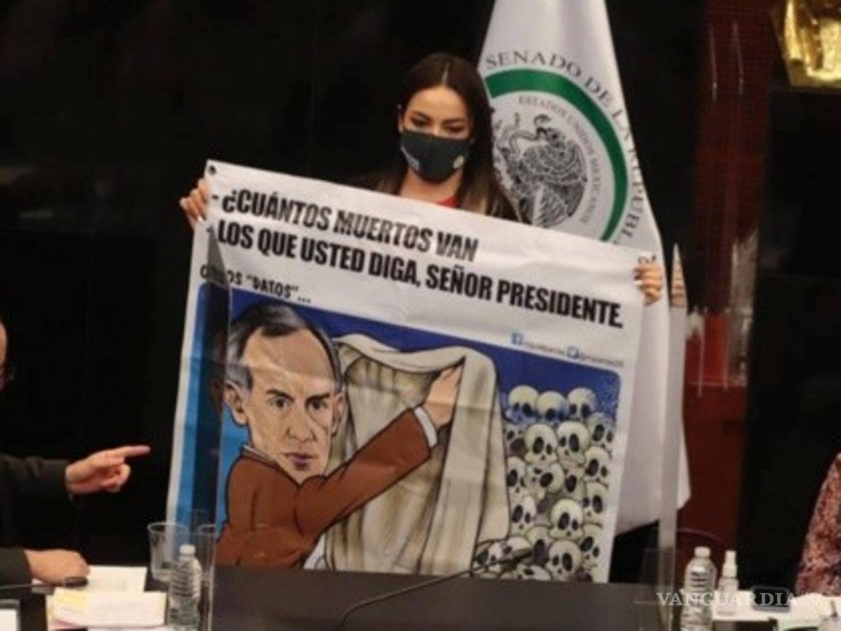 $!López-Gatell se defiende, 'no ha sido fácil atender la pandemia con décadas de abandono'