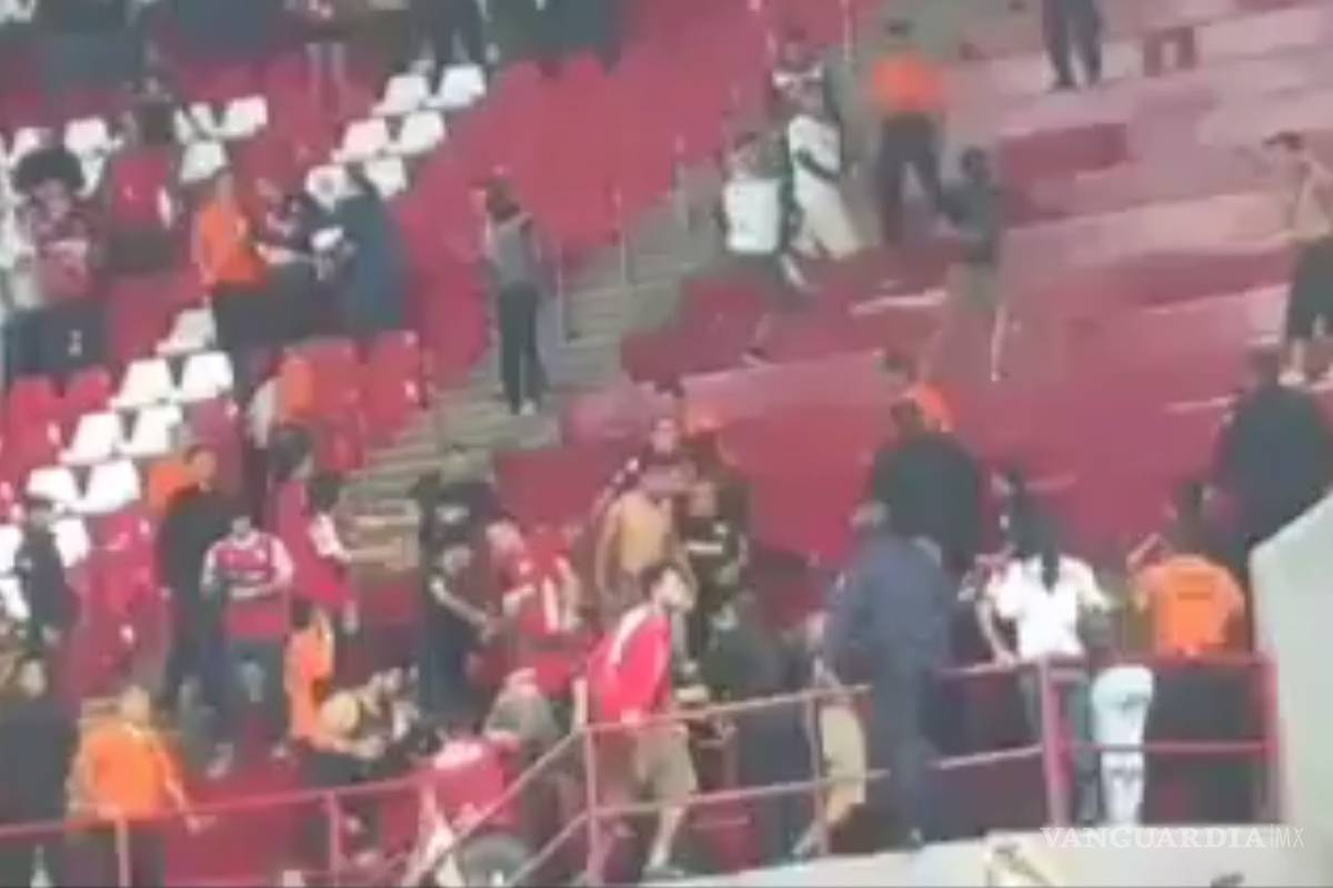 Se desató la violencia en el Xolos vs Atlas