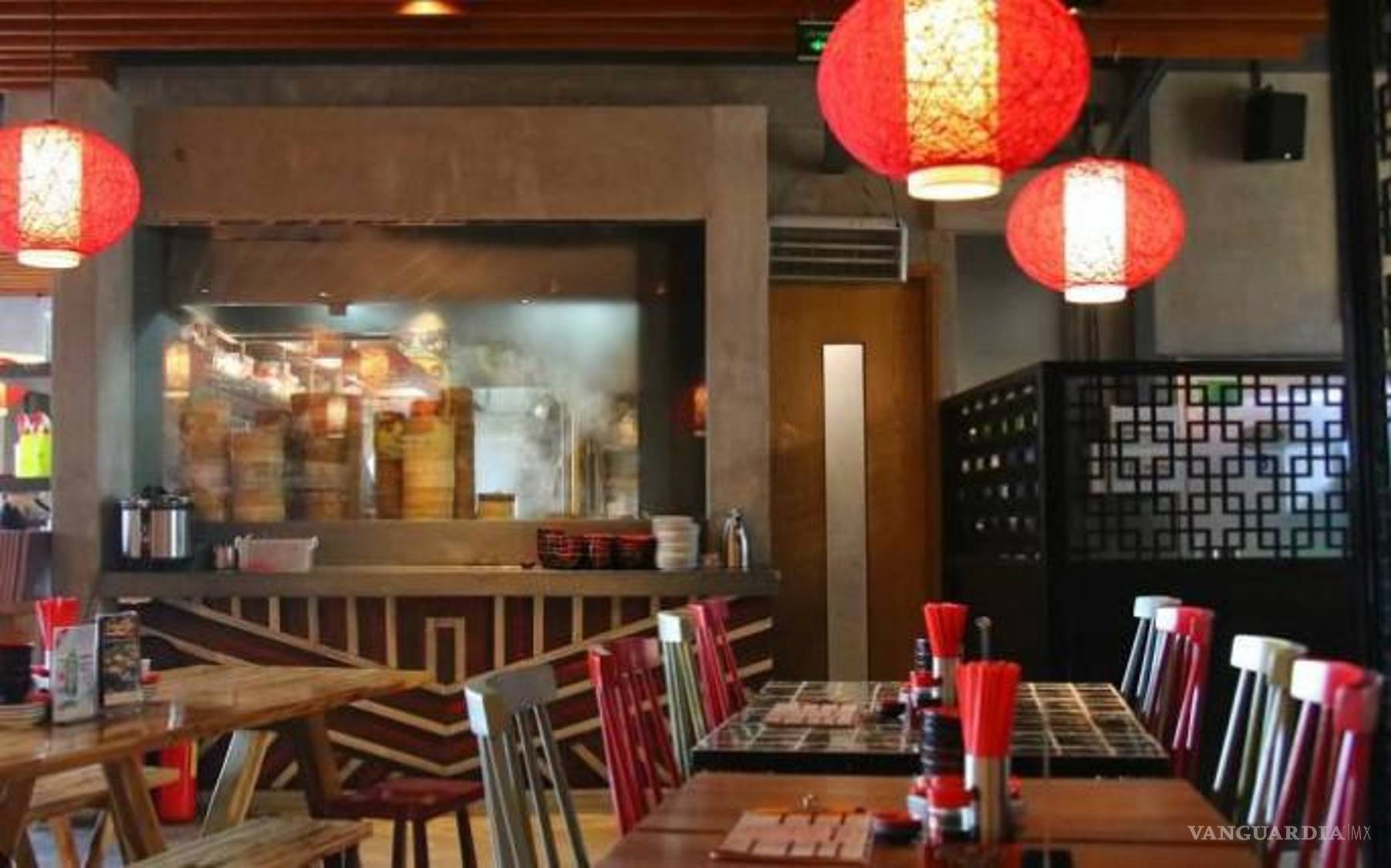 $!César Valdés, director de la Cámara Nacional de Comercio de Saltillo (Canaco), recordó que fue en 2004 cuando empezaron a llegar negocios del giro de restaurantes chinos.