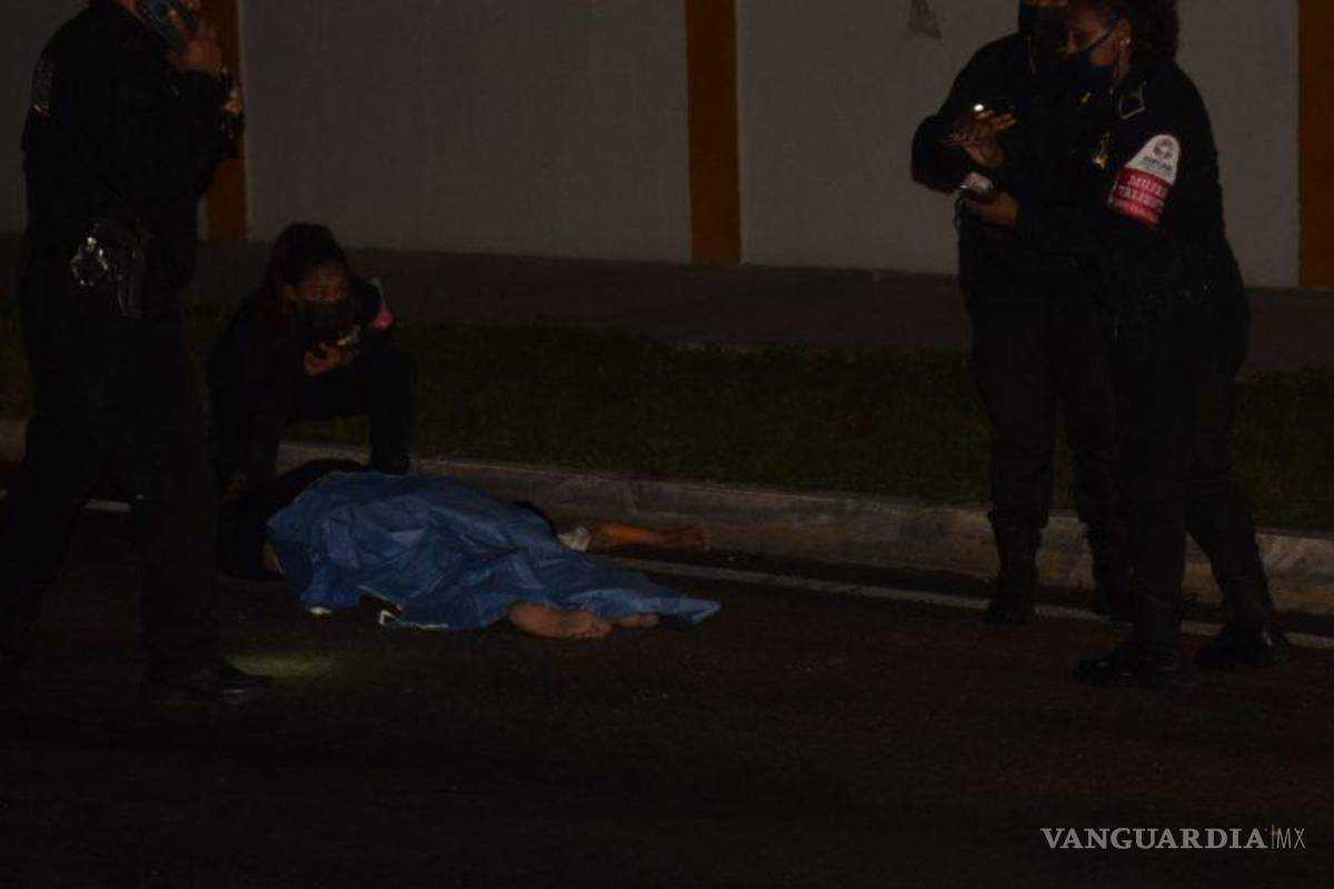 En Campeche funcionario ebrio atropelló a familia y mató a mujer embarazada y a un hombre, niña quedó mortalmente herida