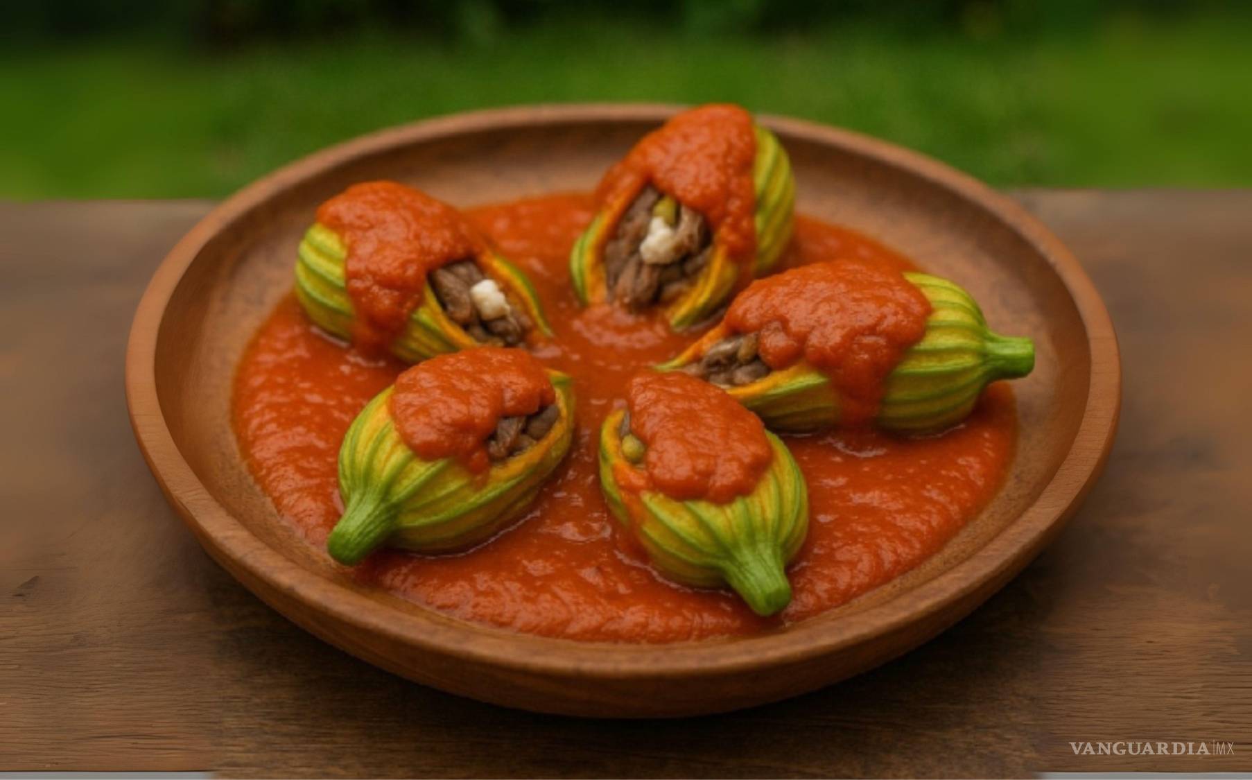 $!La flor de calabaza se obtiene de la planta de dicha verdura. Sus pétalos son de color amarillo, naranja o blanco.