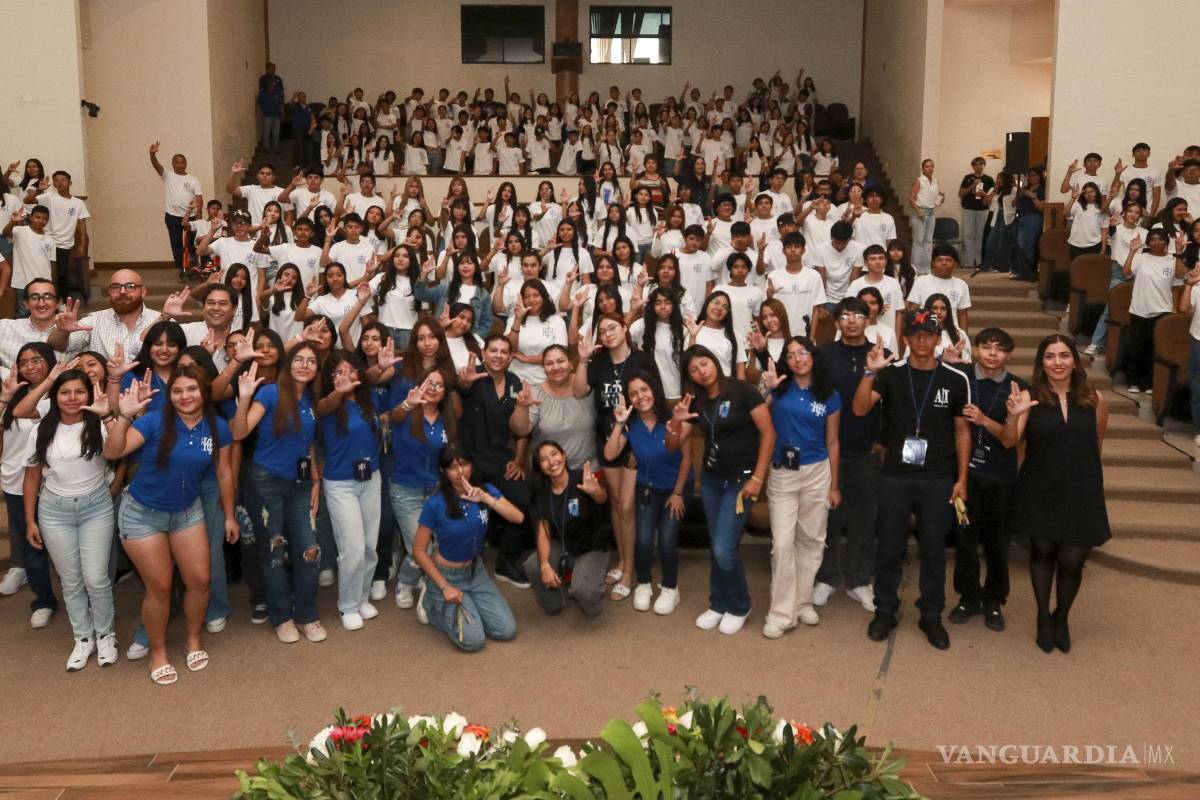 $!“Somos una manada que se cuida y se respalda”, afirmó el rector al invitar a los jóvenes a integrarse plenamente a la vida universitaria.