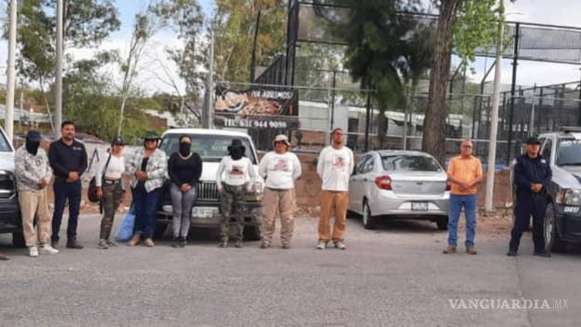 Buscadoras de la Frontera desentierran casi una docena de cuerpos en fosas clandestinas de ‘La Comaya’, Sonora