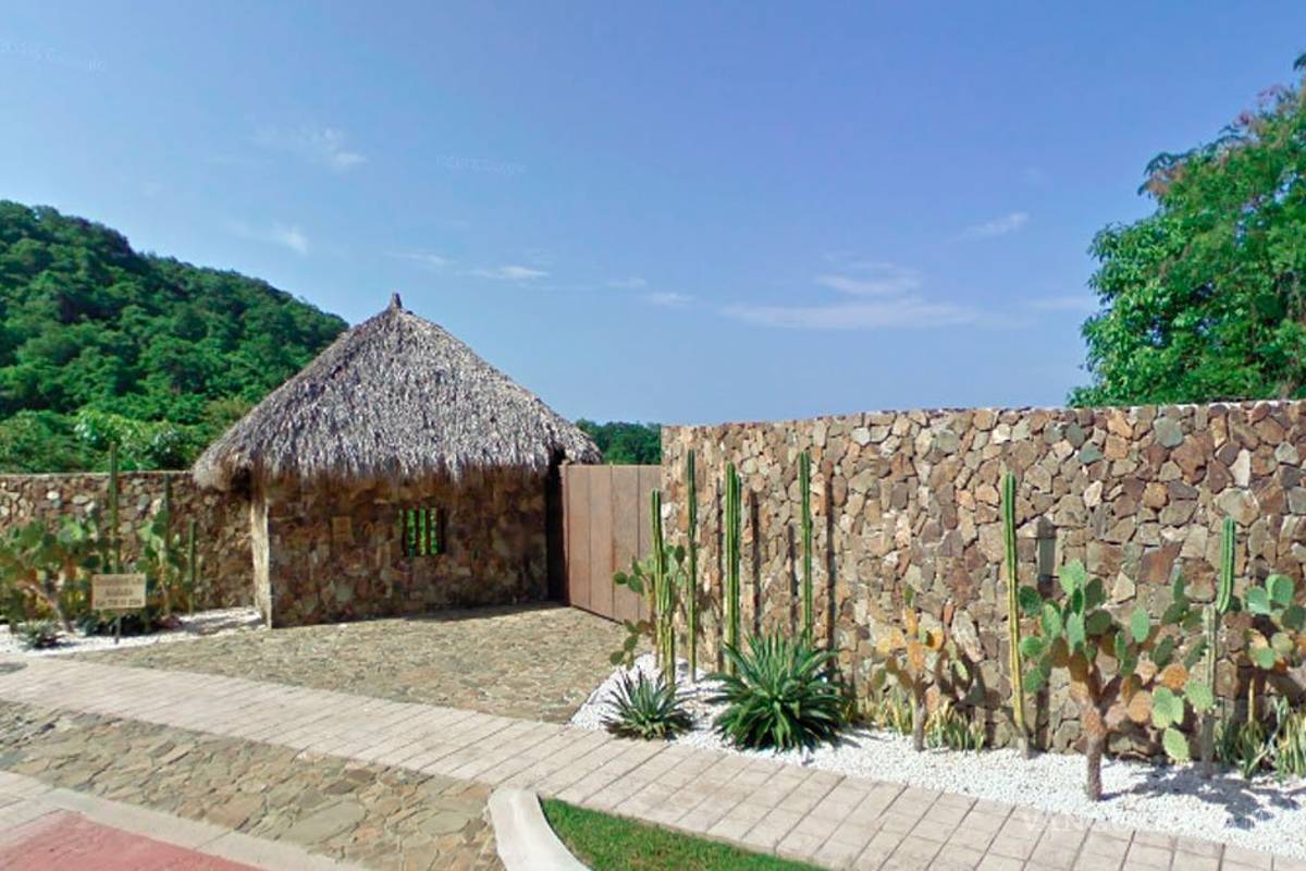 Directivo de AHMSA compró a esposa de Lozoya mansión de 1.9 mdd, tras venta de planta a Pemex